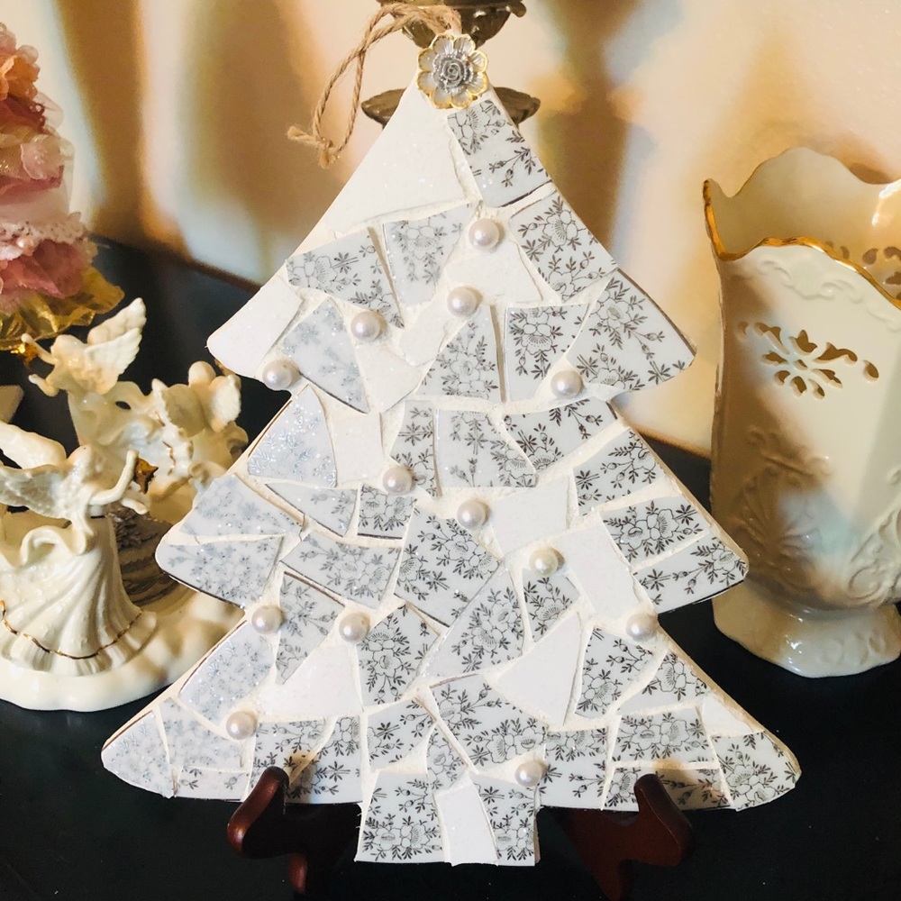 Mosaic Christmas tree wall decor